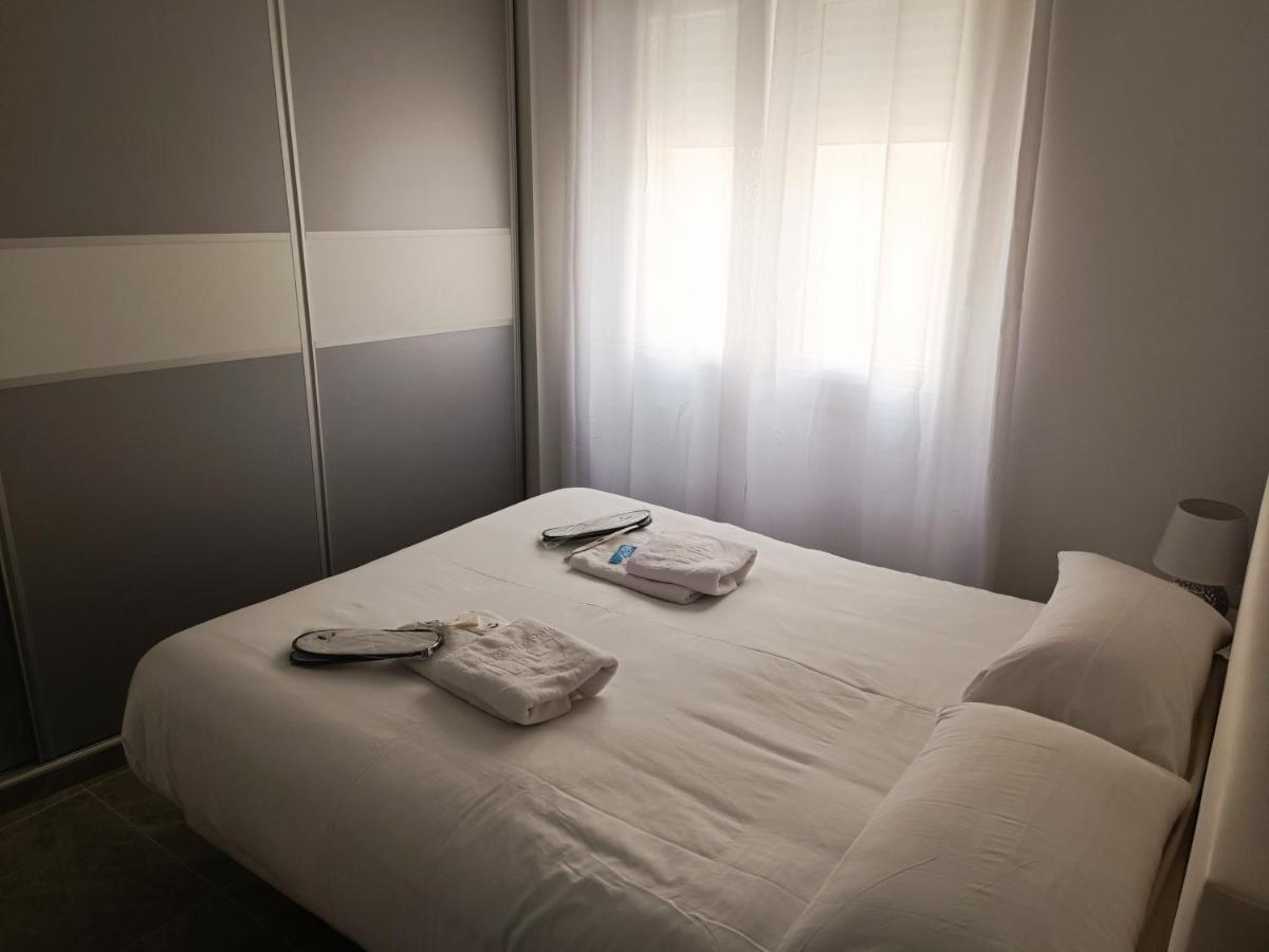 Baj - Apartamentos En Playa Bajondillo, توريمولينوس المظهر الخارجي الصورة
